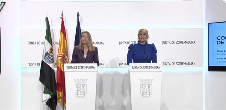 Así hemos narrado la rueda de prensa de María Guardiola y Elena Manzano