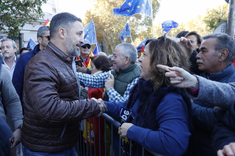 Protestas en Madrid contra la amnistía hoy: última hora de la manifestación en Cibeles y en Ferraz en directo