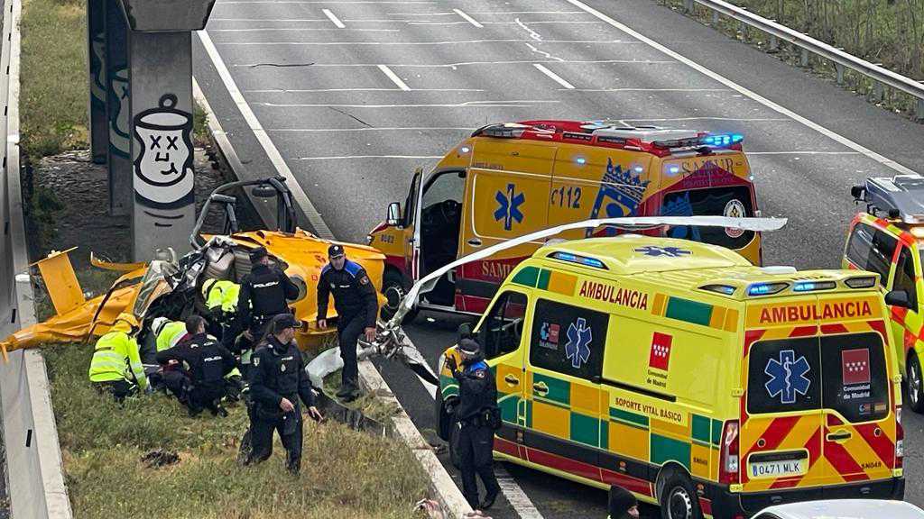 Accidente de helicóptero en la M-40 de Madrid, en directo: número de heridos, causas, cortes de tráfico y última hora hoy