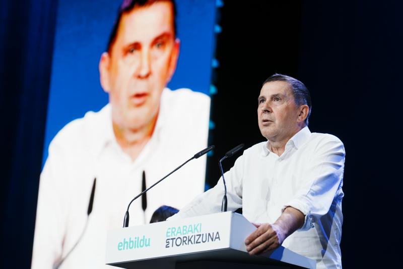Gobierno de Pedro Sánchez, en directo: reunión con Feijóo en el Congreso