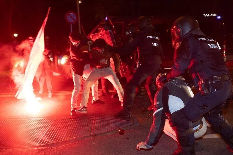 Manifestación contra la amnistía en Ferraz, cortes en Gran Vía, y protestas en el resto de sedes del PSOE hoy, en directo: última hora en Madrid y el resto de España