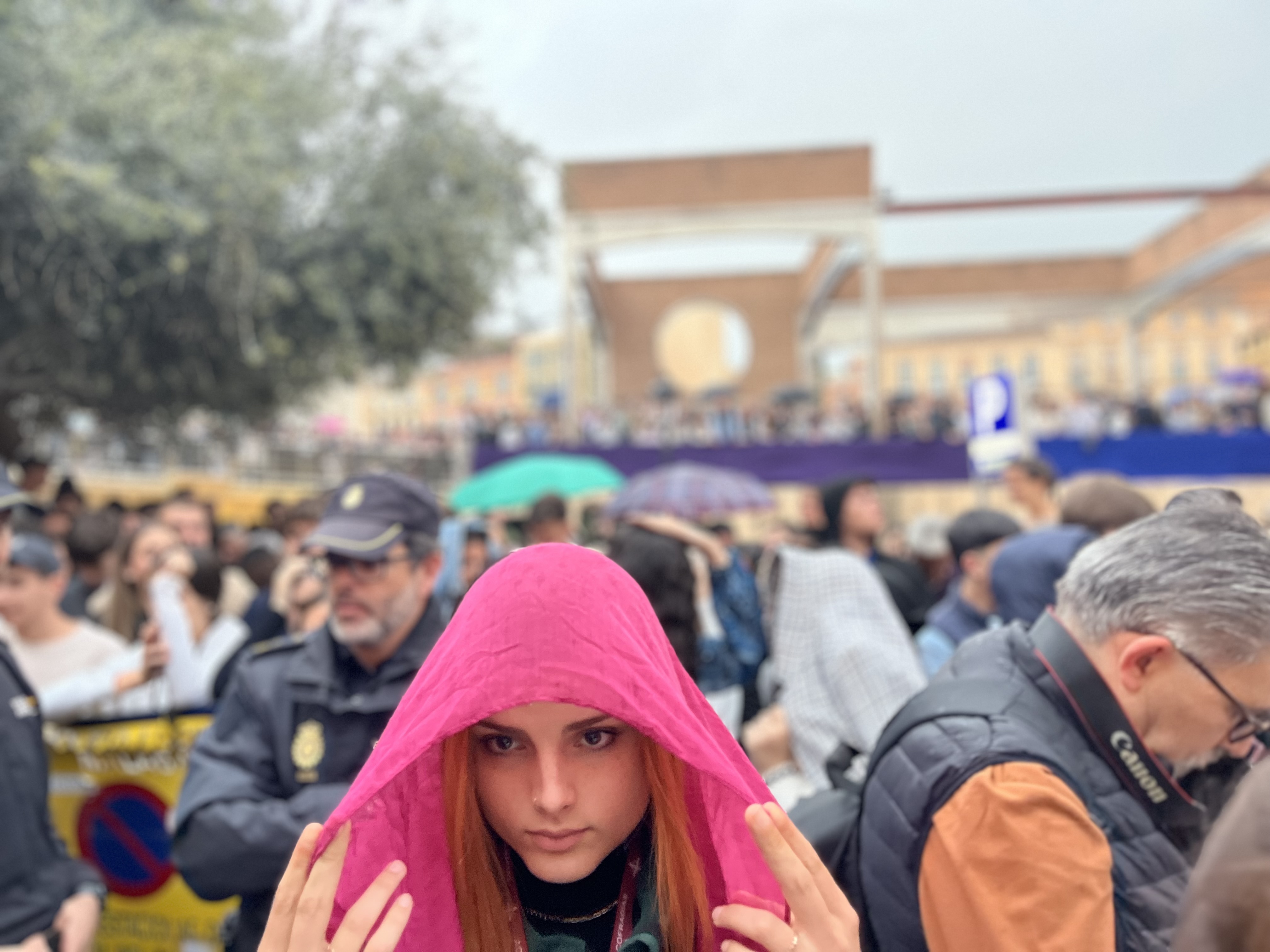 La lluvia afecta a dos procesiones y empaña un Domingo de Ramos sin seis cofradías en la calle