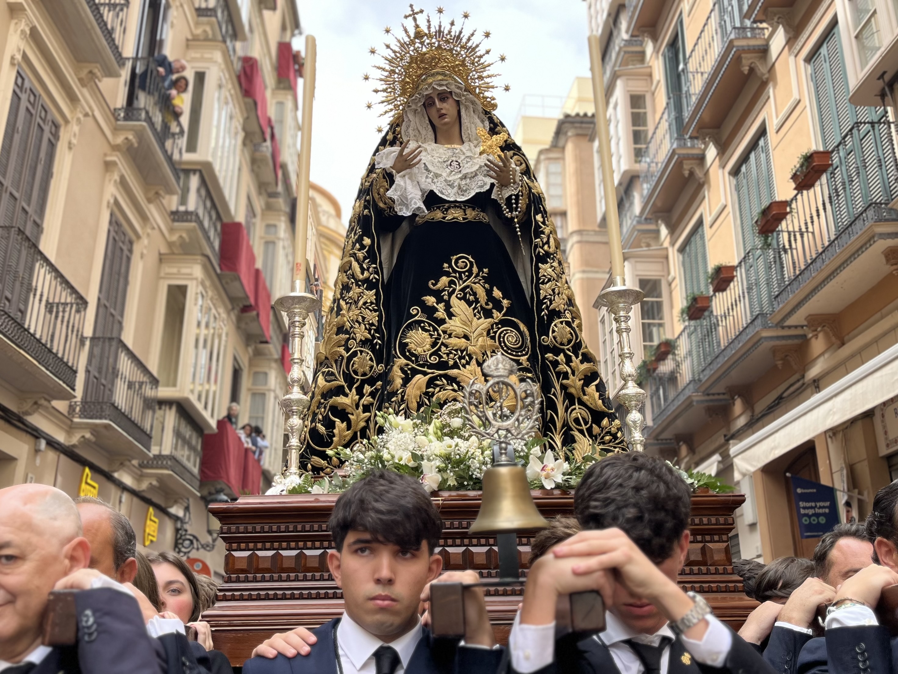 Directo | Málaga vive un intenso Sábado de Pasión de traslados en Málaga