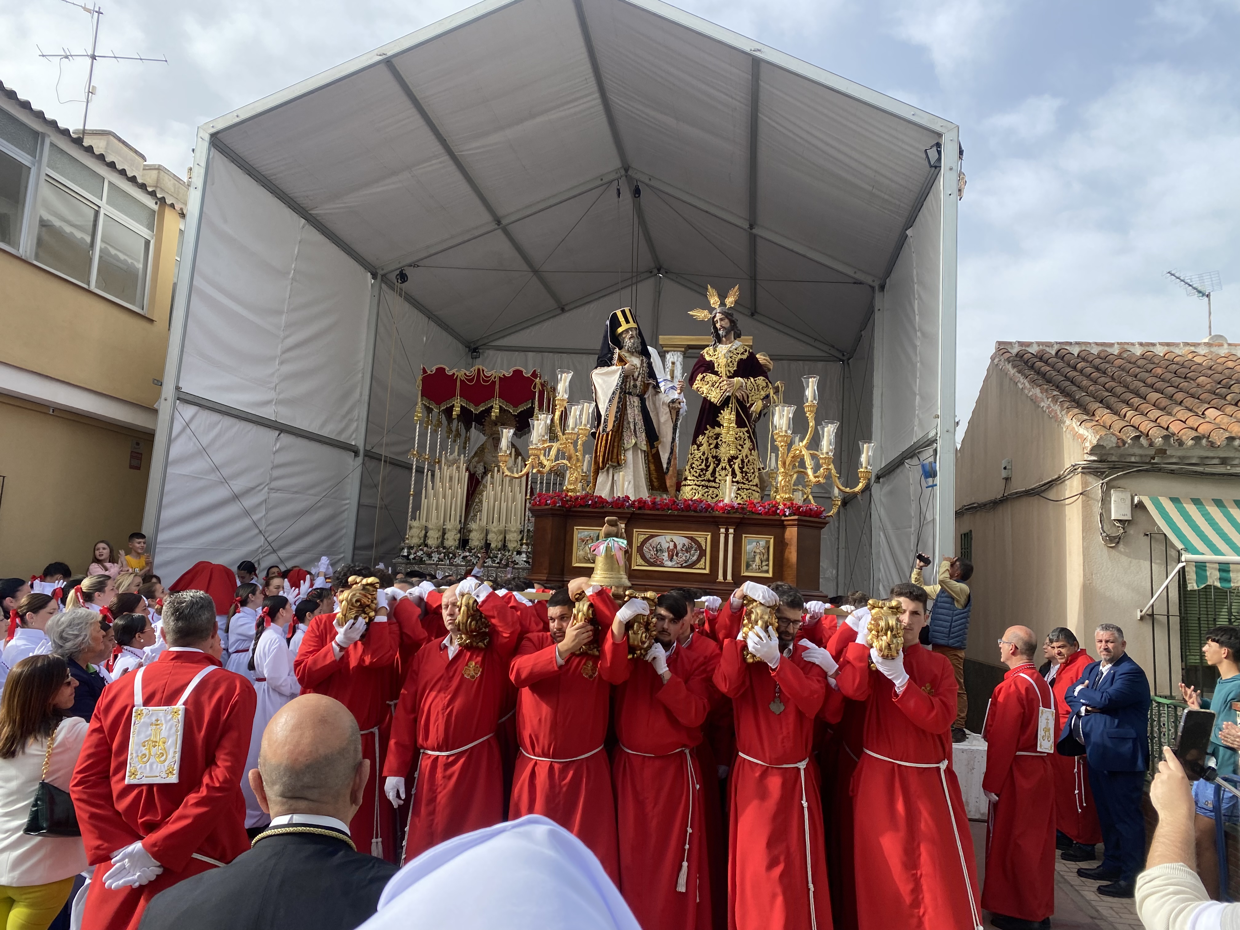 Directo | Málaga vive un intenso Sábado de Pasión de traslados en Málaga