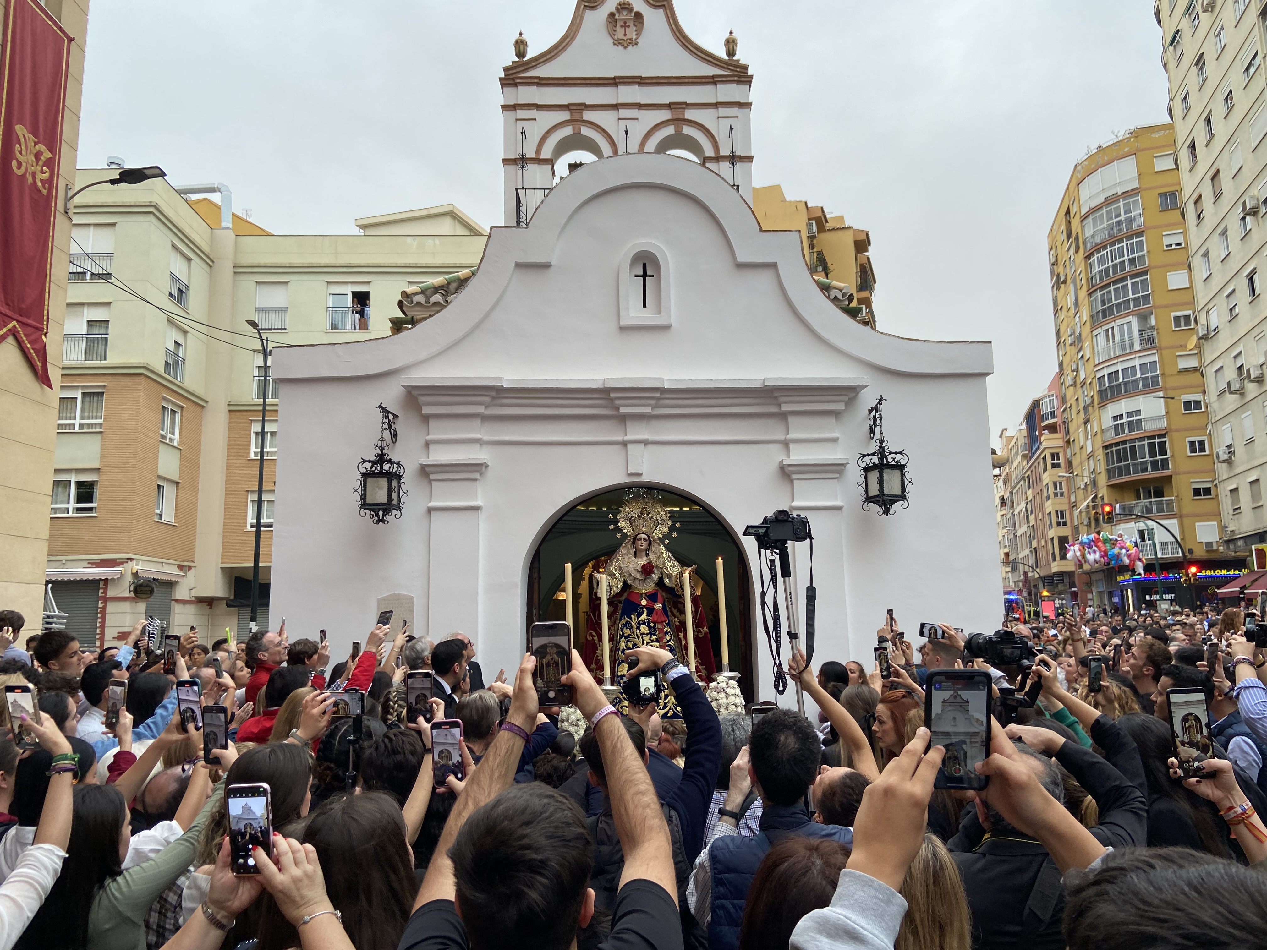 Directo | Málaga vive un intenso Sábado de Pasión de traslados en Málaga