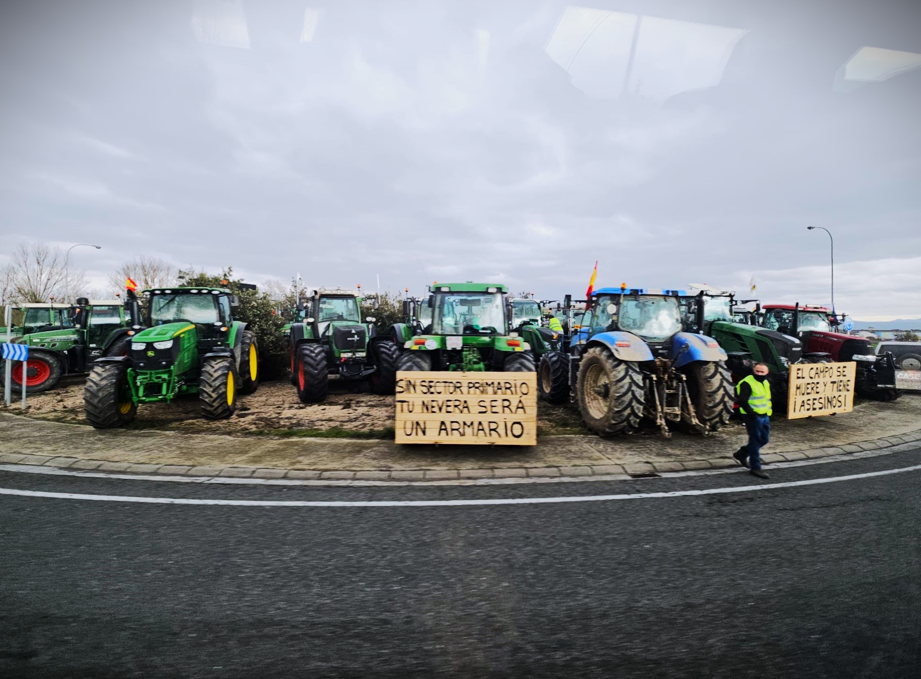 Los tractores provocan incidencias en la N-1 y en la N-120 de Burgos
