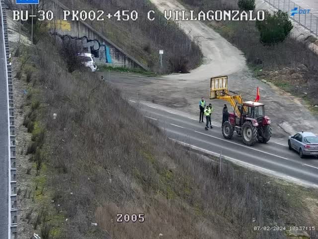 Los tractores provocan incidencias en la N-1 y en la N-120 de Burgos