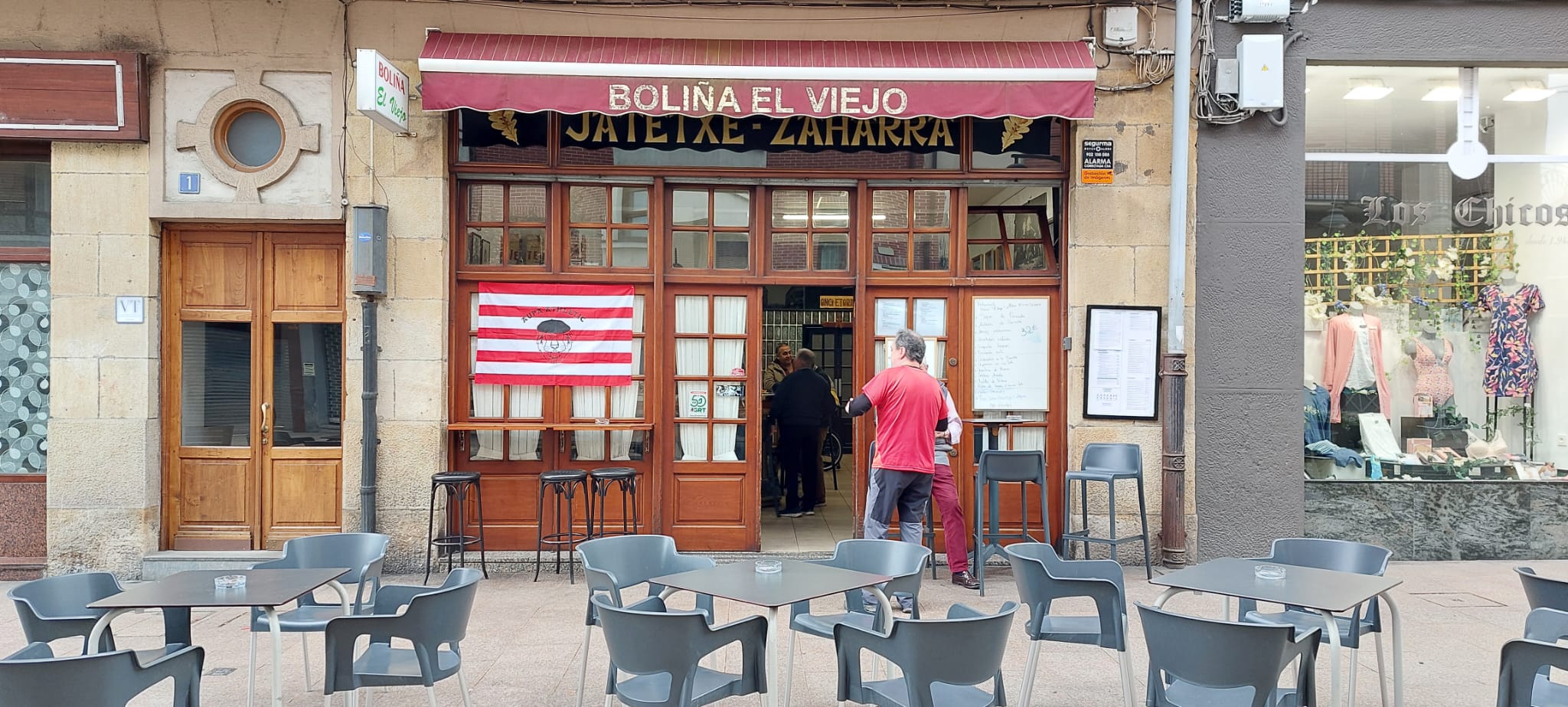 Las horas posteriores al triunfo del Athletic en la Copa, en directo: la gabarra se preparará este lunes para salir a la ría el jueves