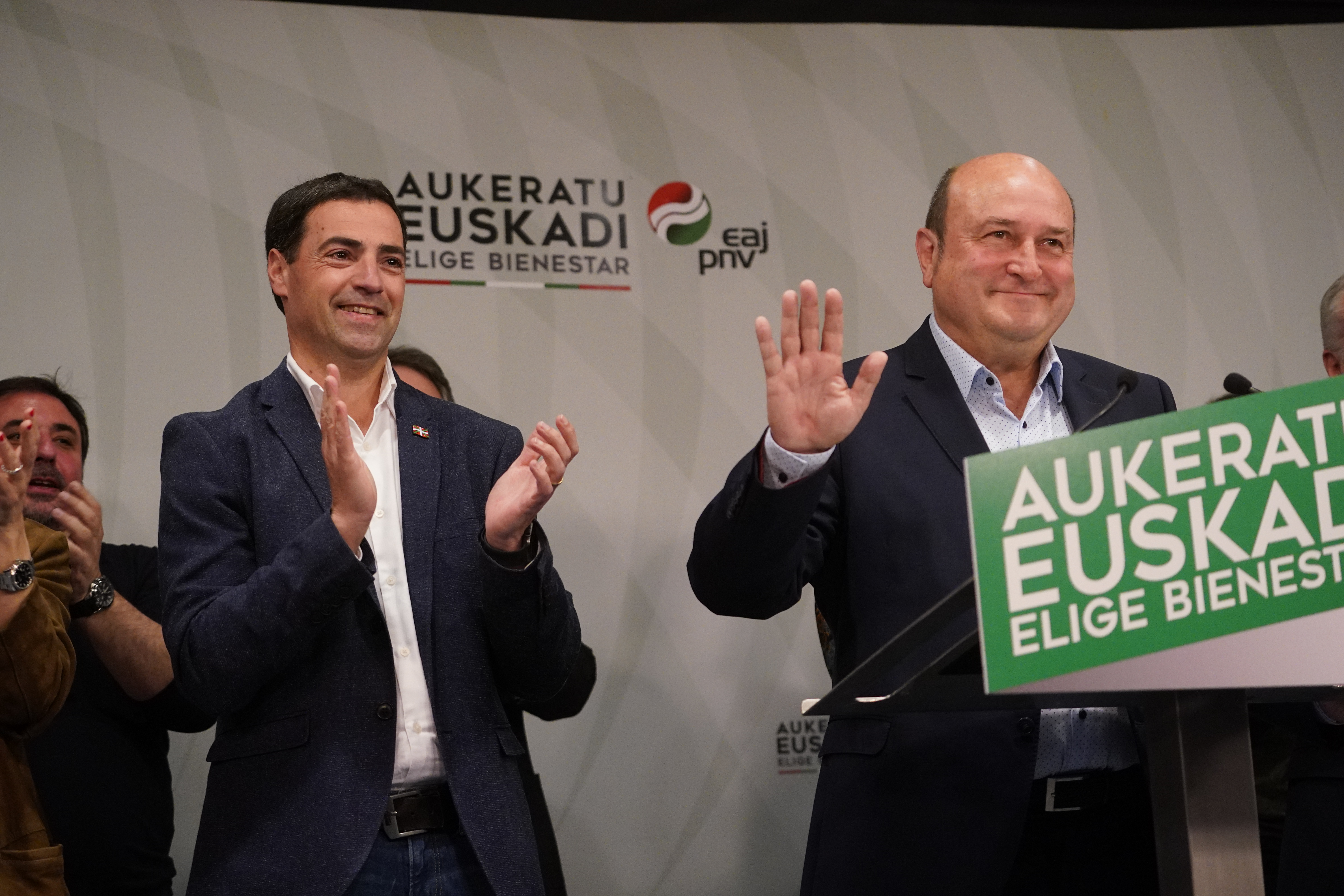 Las reacciones de todos los partidos políticos vascos en esta noche electoral