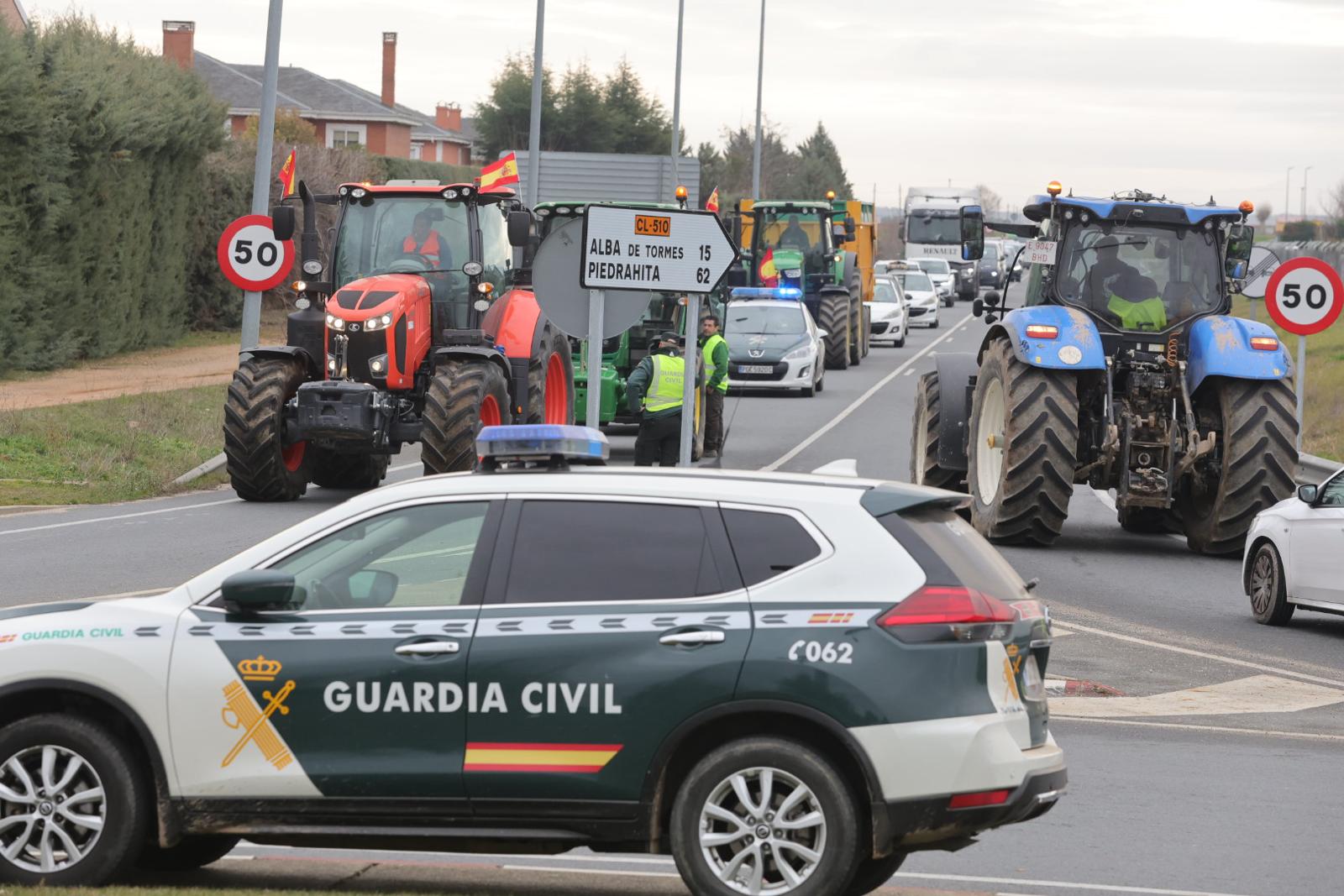 Así hemos contado las protestas, cortes de tráfico e incidencias de las tractoradas en Salamanca