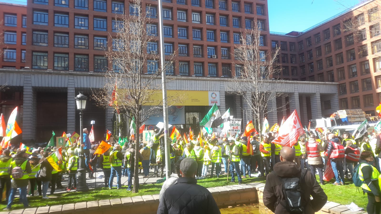Así hemos contado la protesta de los agricultores en Madrid: más de 600 agricultores de Salamanca en la capital