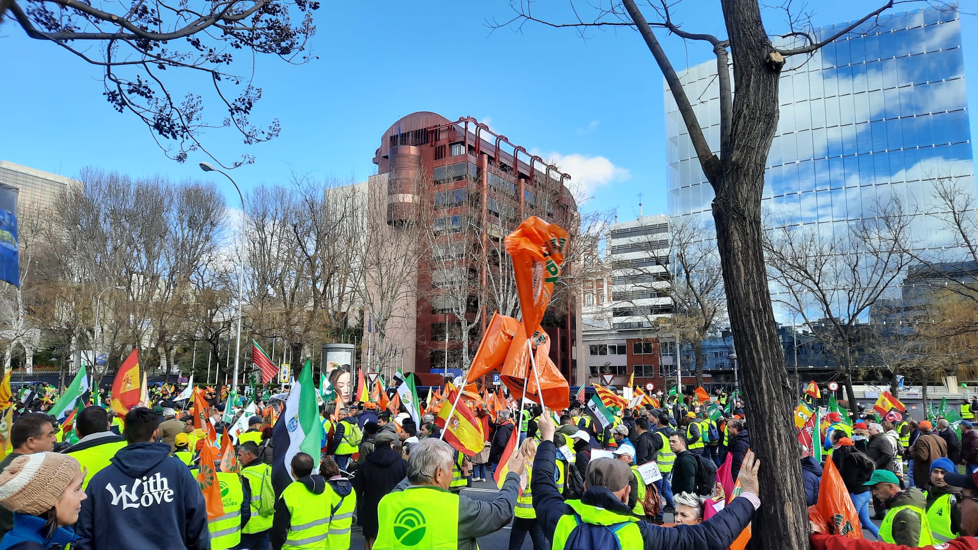 Así hemos contado la protesta de los agricultores en Madrid: más de 600 agricultores de Salamanca en la capital