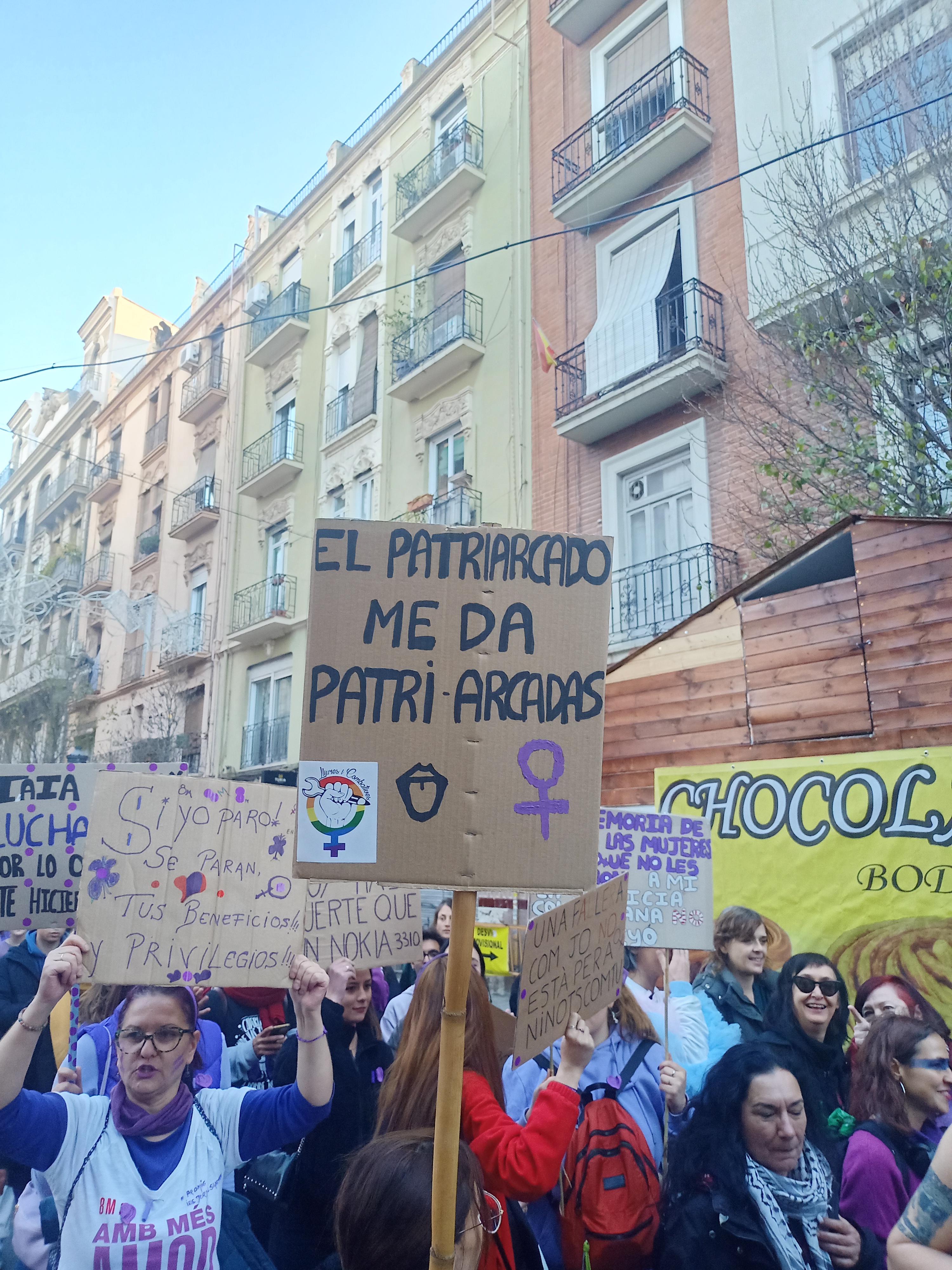 8-M: miles de mujeres claman por sus derechos en las calles de Valencia