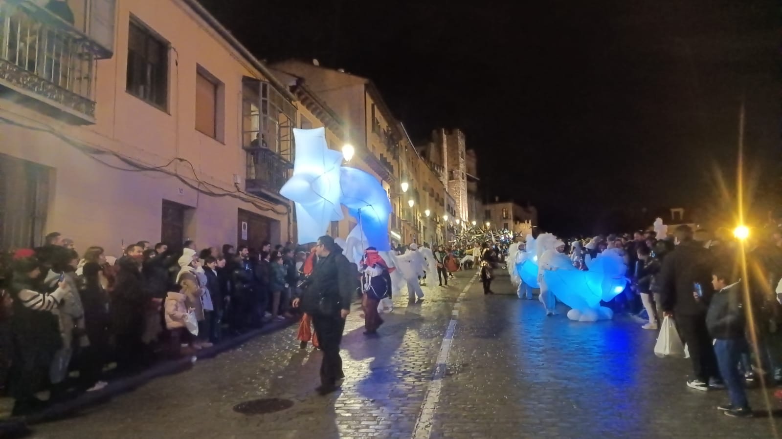 Los Reyes Magos llenan de magia las calles de Segovia