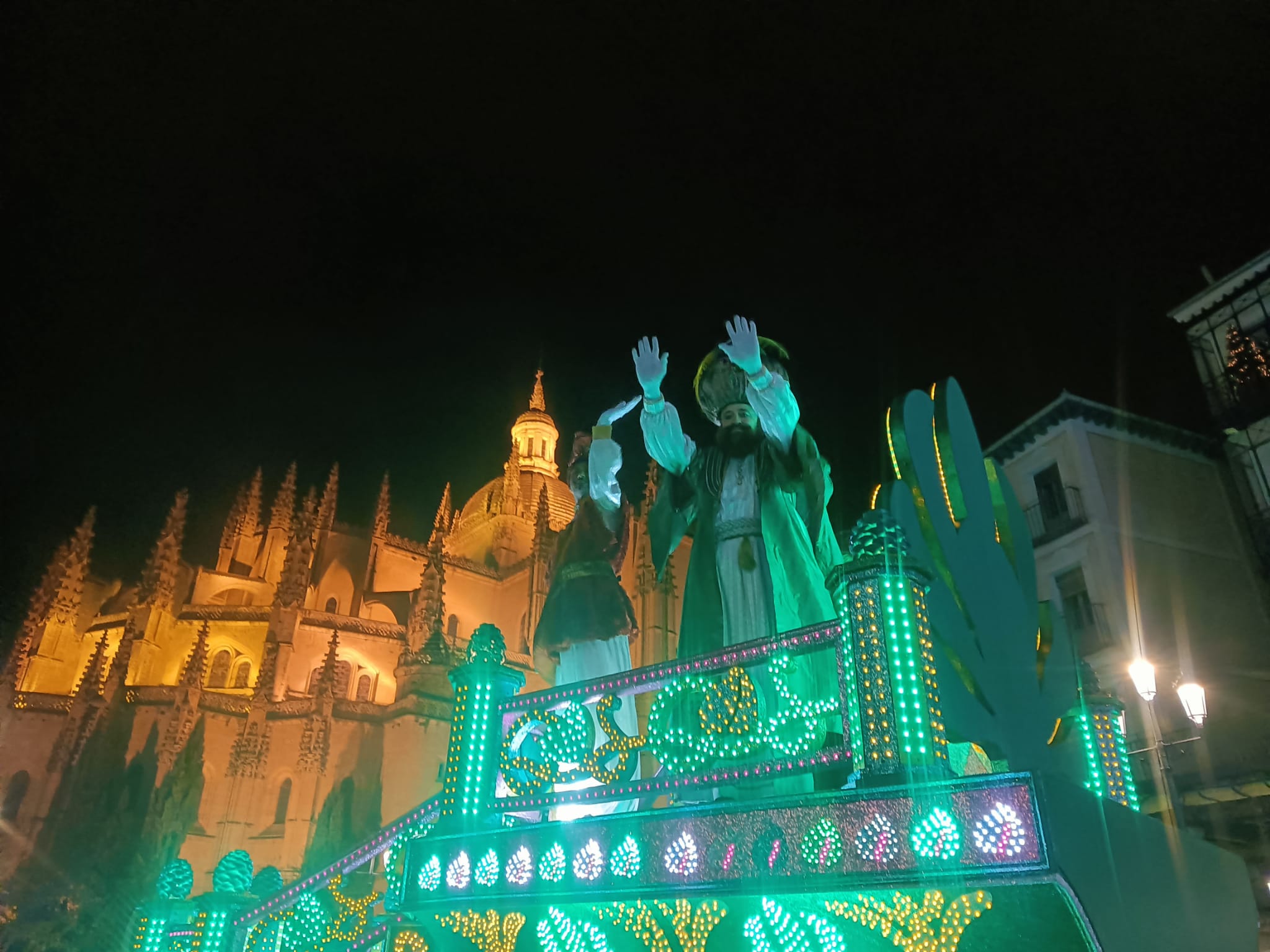 Los Reyes Magos llenan de magia las calles de Segovia