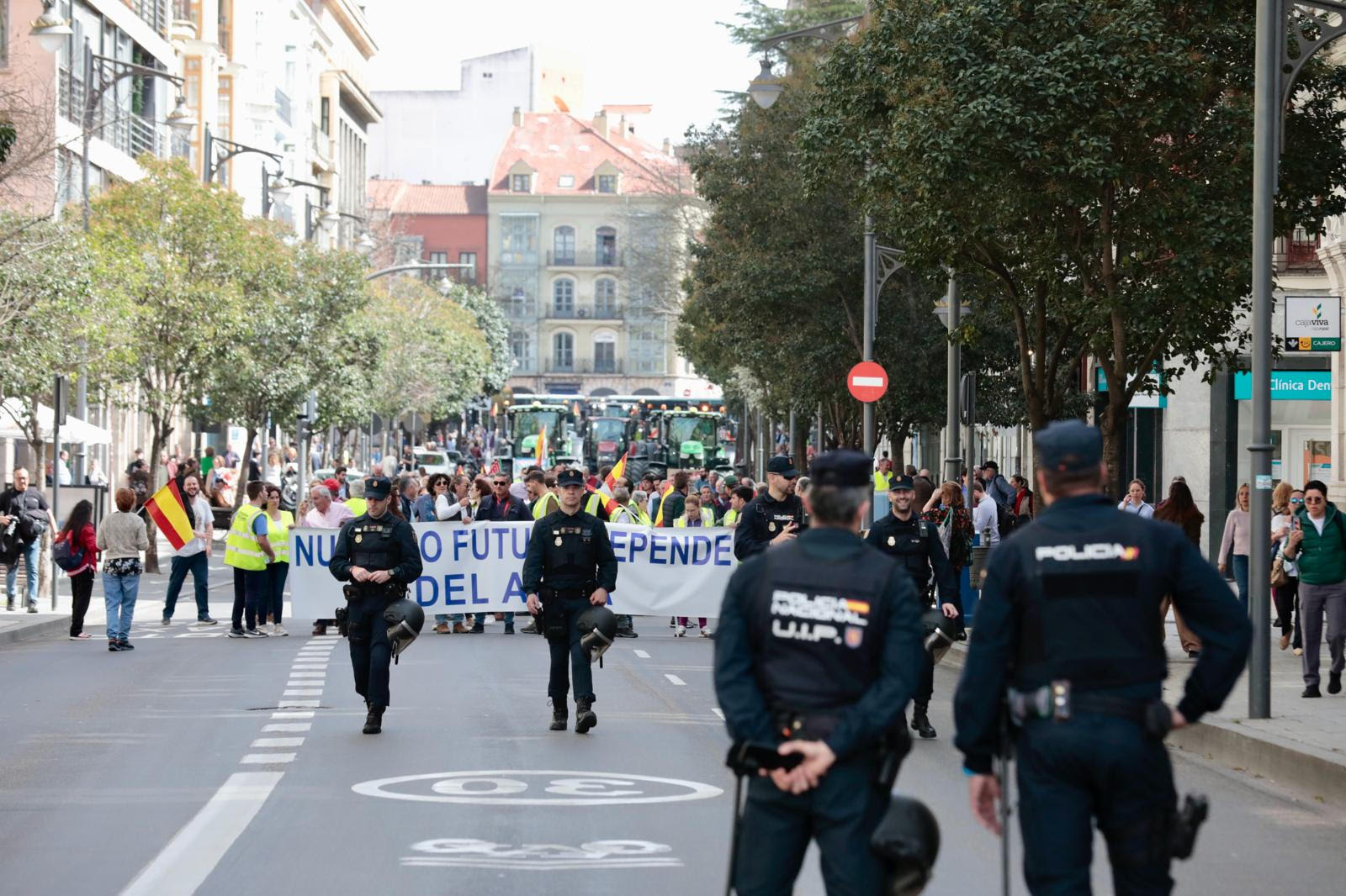 La tractorada llega al final del recorrido, la consejería de Agricultura