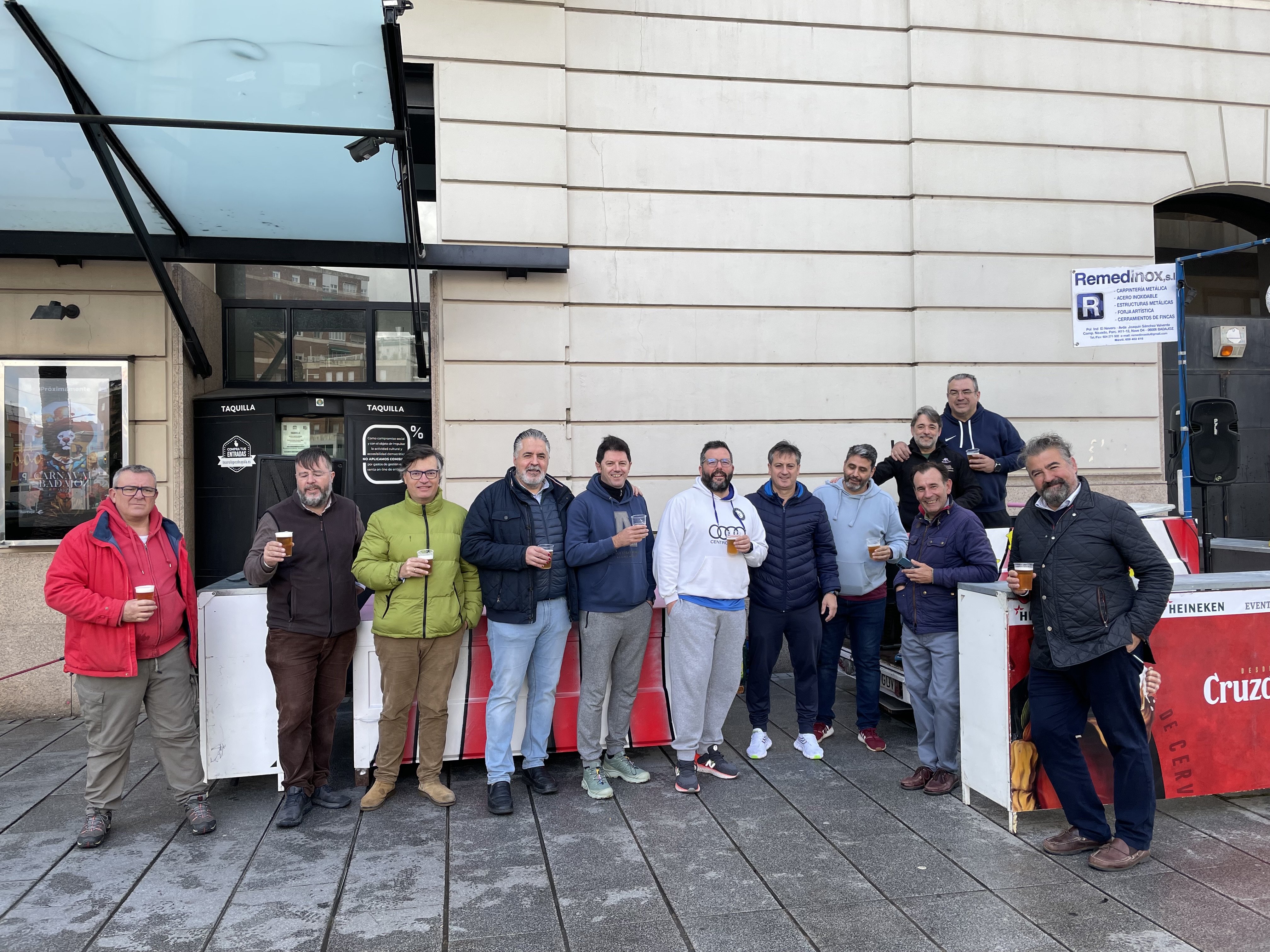 El tiempo da una tregua y llena San Francisco de disfraces