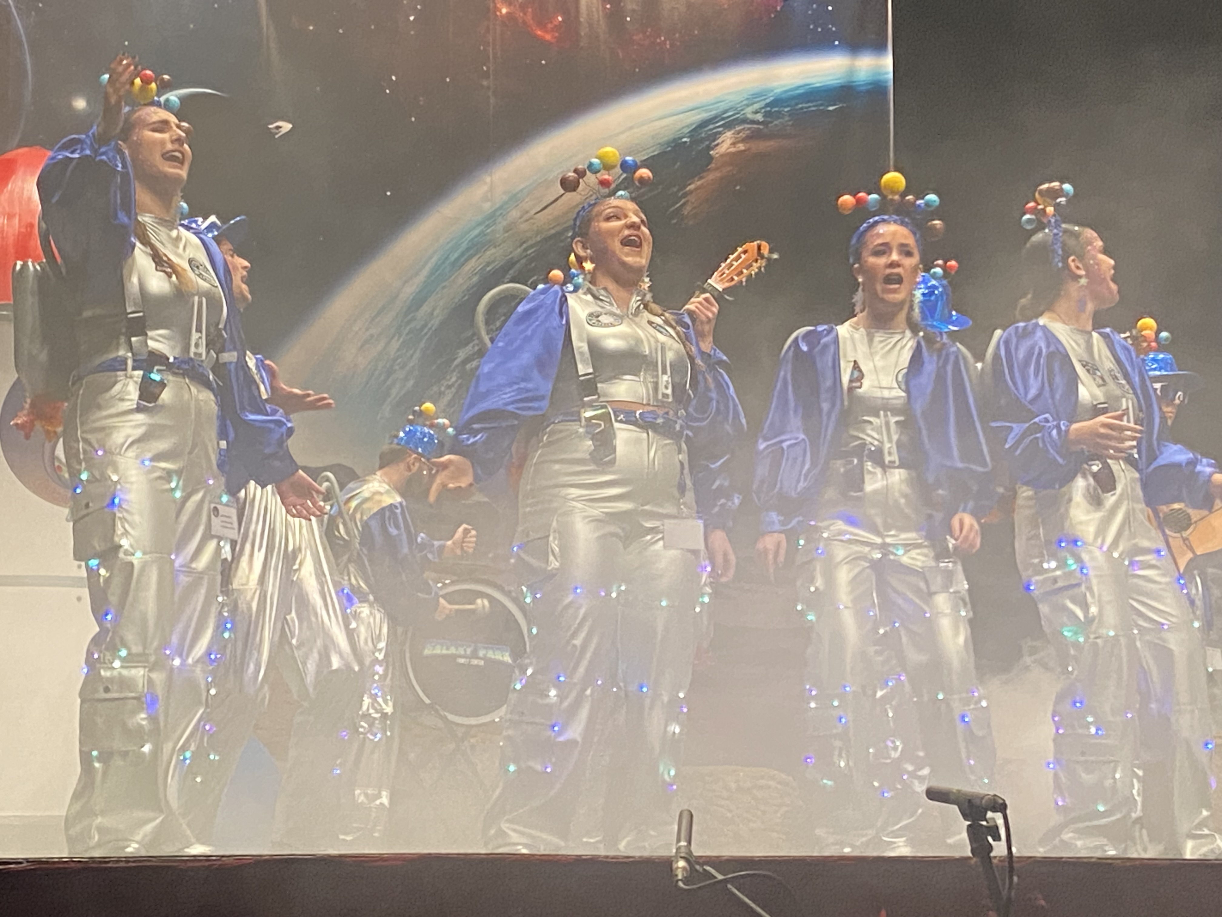 Las murgas salen a morder en la primera semifinal