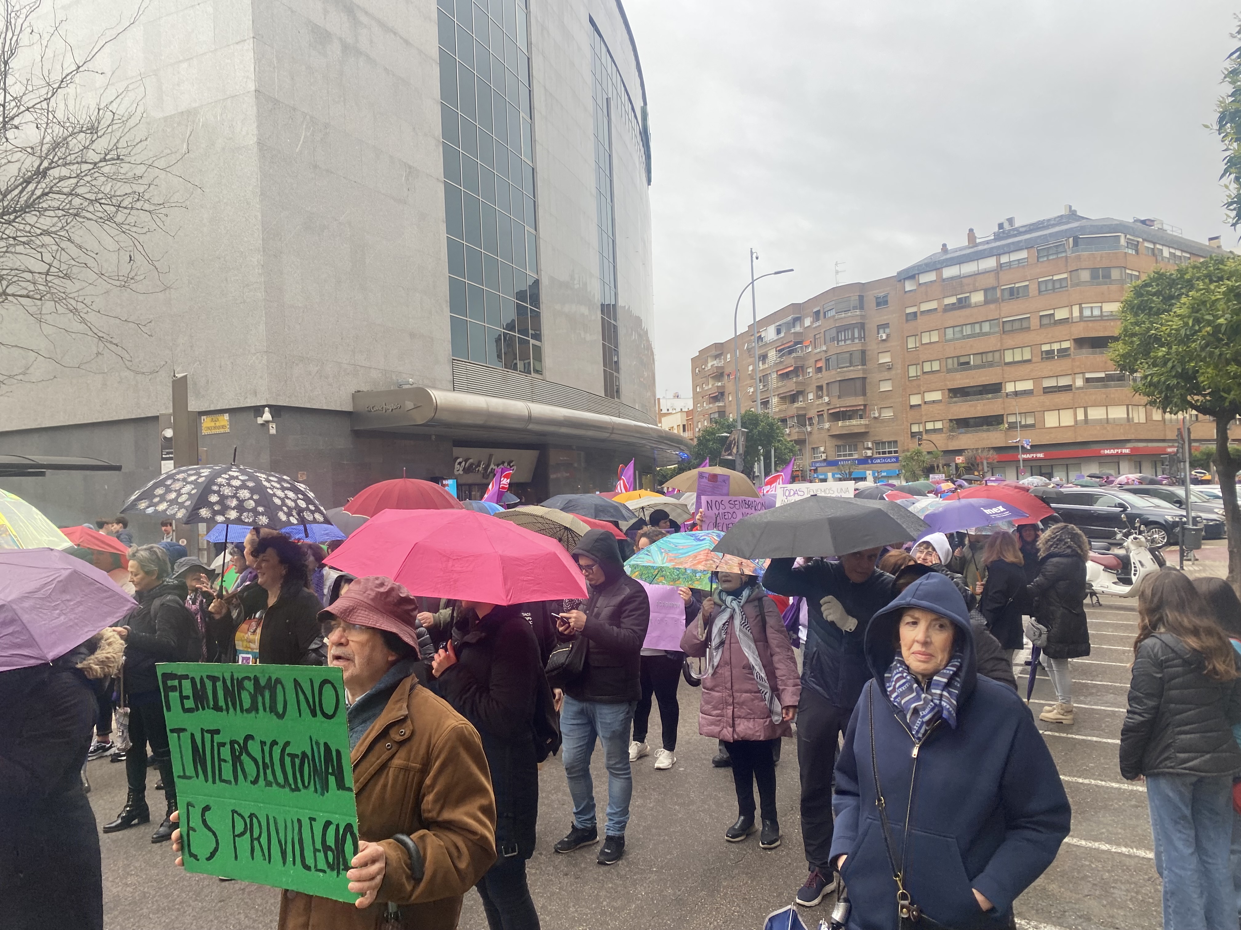 Así hemos contado las manifestaciones por el 8M en Extremadura