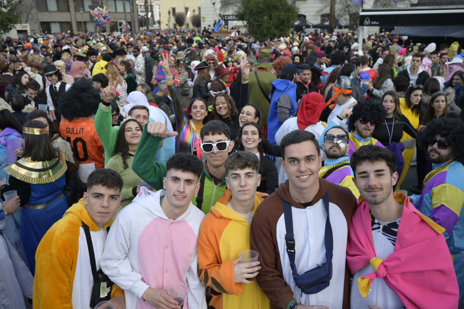 El tiempo da una tregua y llena San Francisco de disfraces