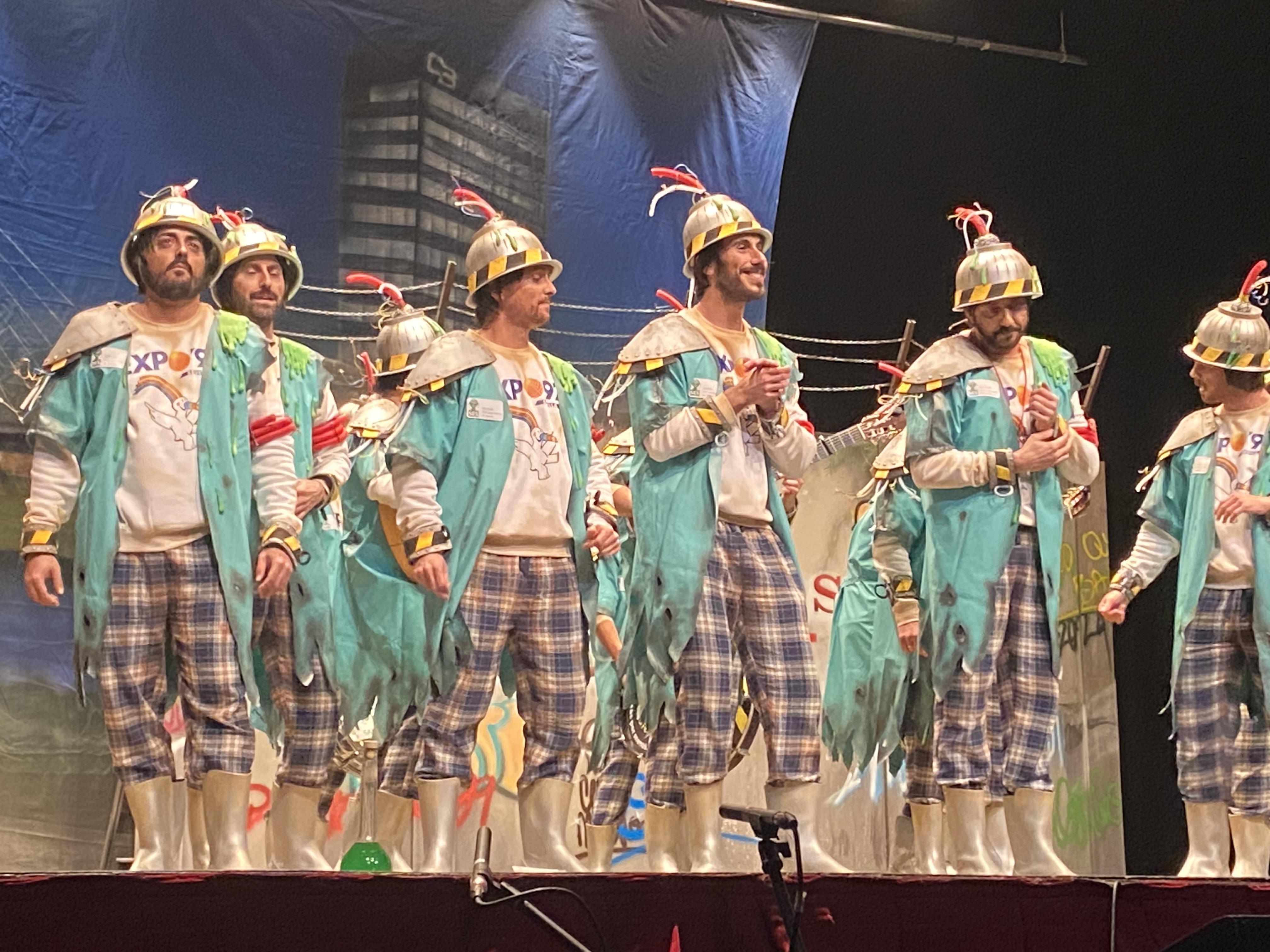 Las murgas salen a morder en la primera semifinal