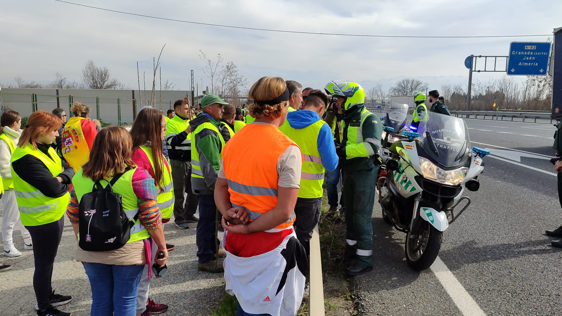 Así hemos contado la segunda jornada de protestas de los agricultores en Granada