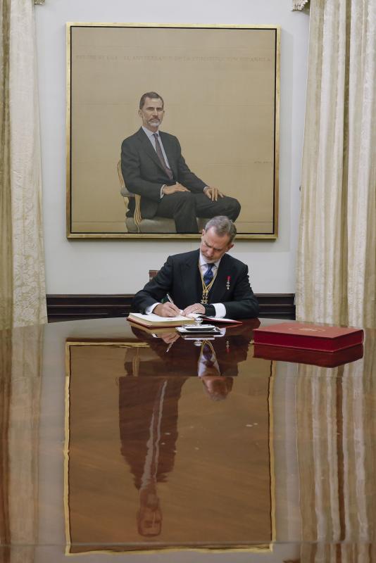 Felipe VI: «La democracia y la libertad no se construyen de un día para otro»