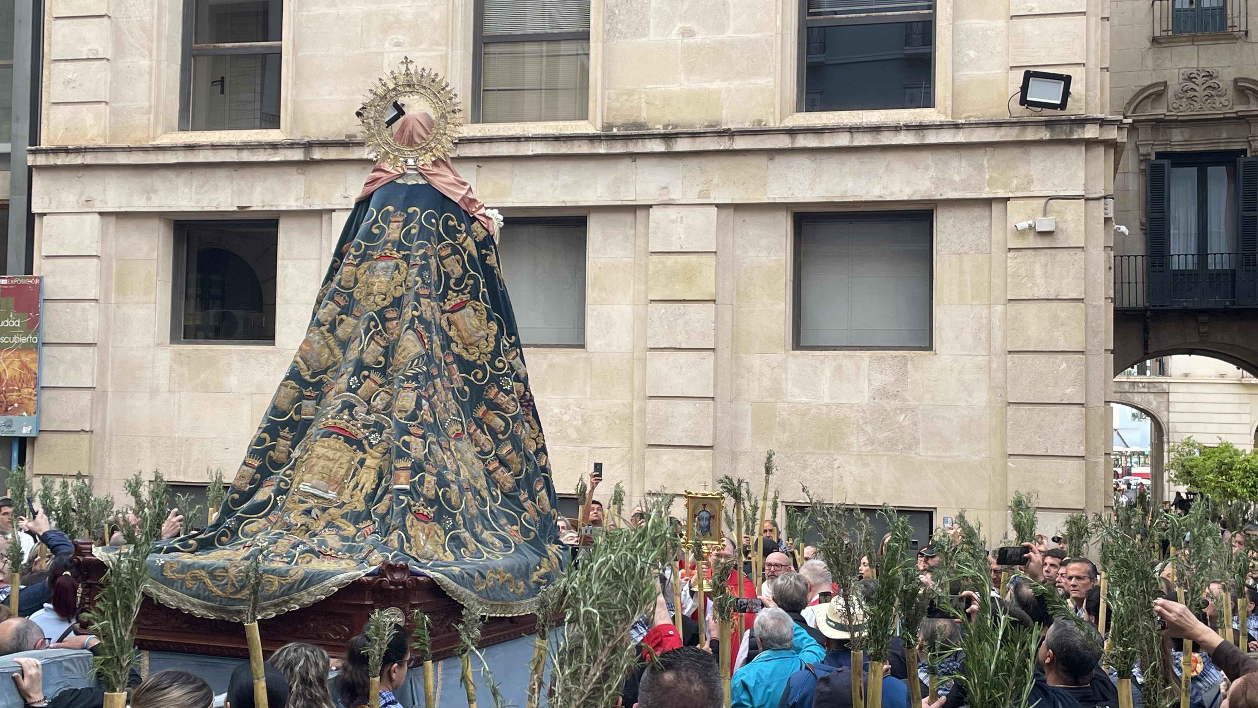 Así te hemos contado la Santa Faz 2024: Récord de participación con 330.000 peregrinos